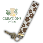 Daisy Wrist Key Chain